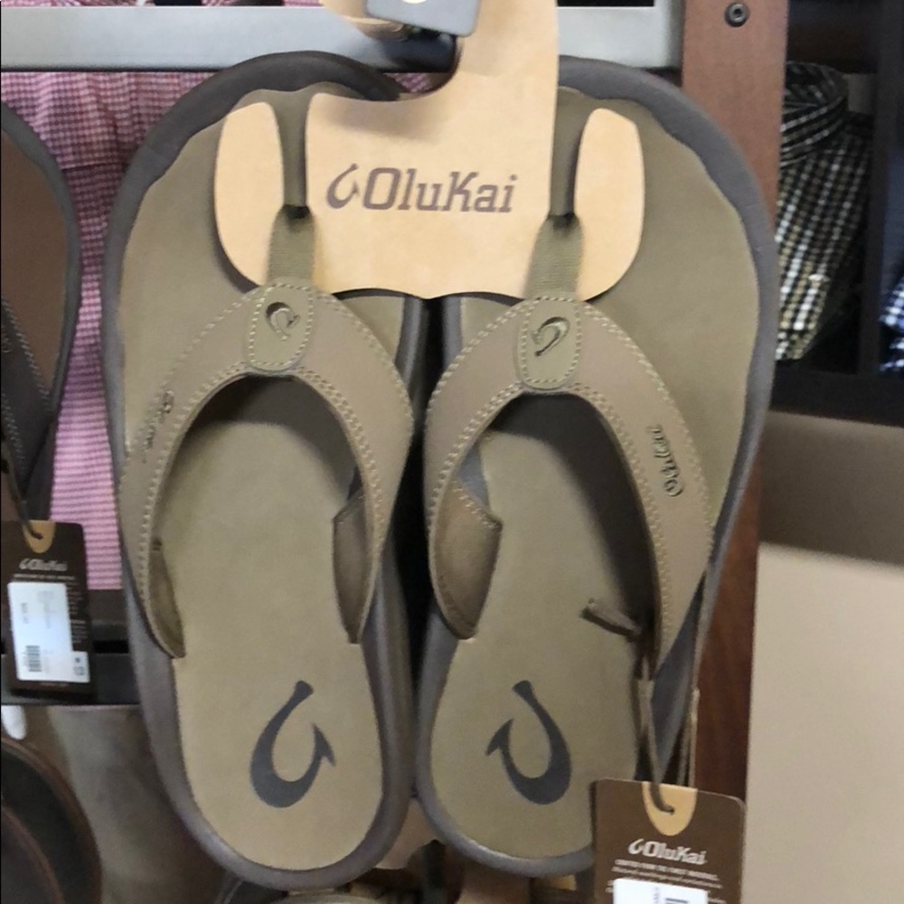 New w Tags - Olukai Flip Flops - Ohana Mustang